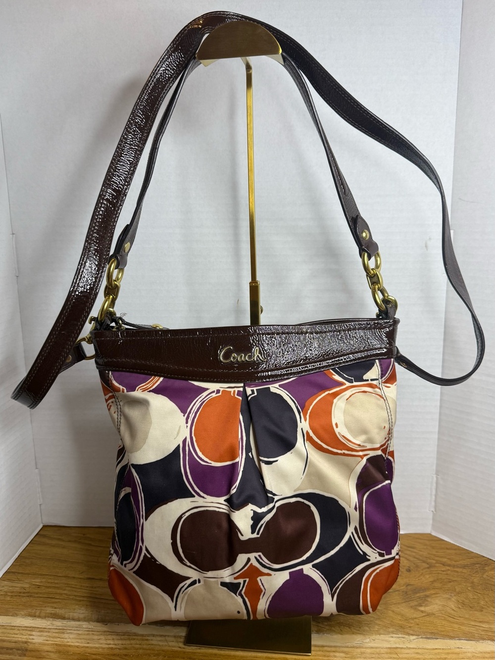Coach F20016 Op Art Satin Swingpack Crossbody Purple Orange Patent Leather EUC